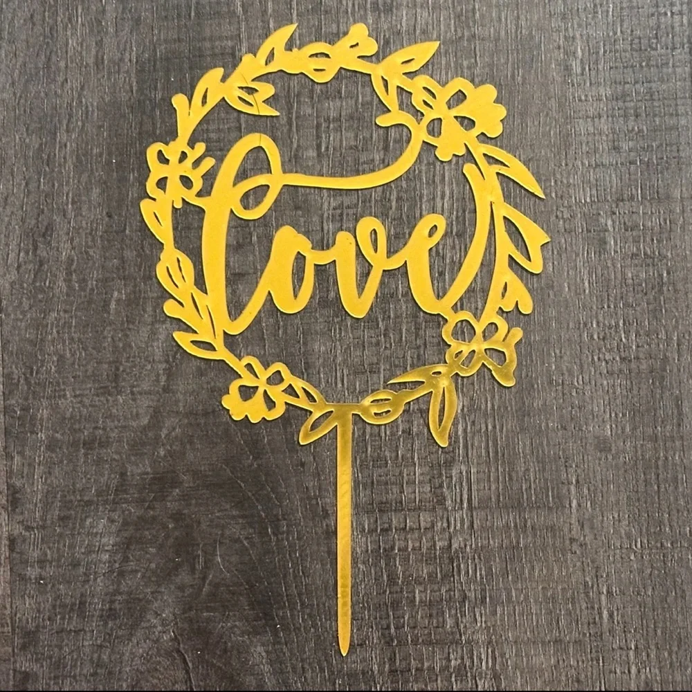💞 New Gold Love Cake Topper for Valentine’s Day & Other Special Occasions
